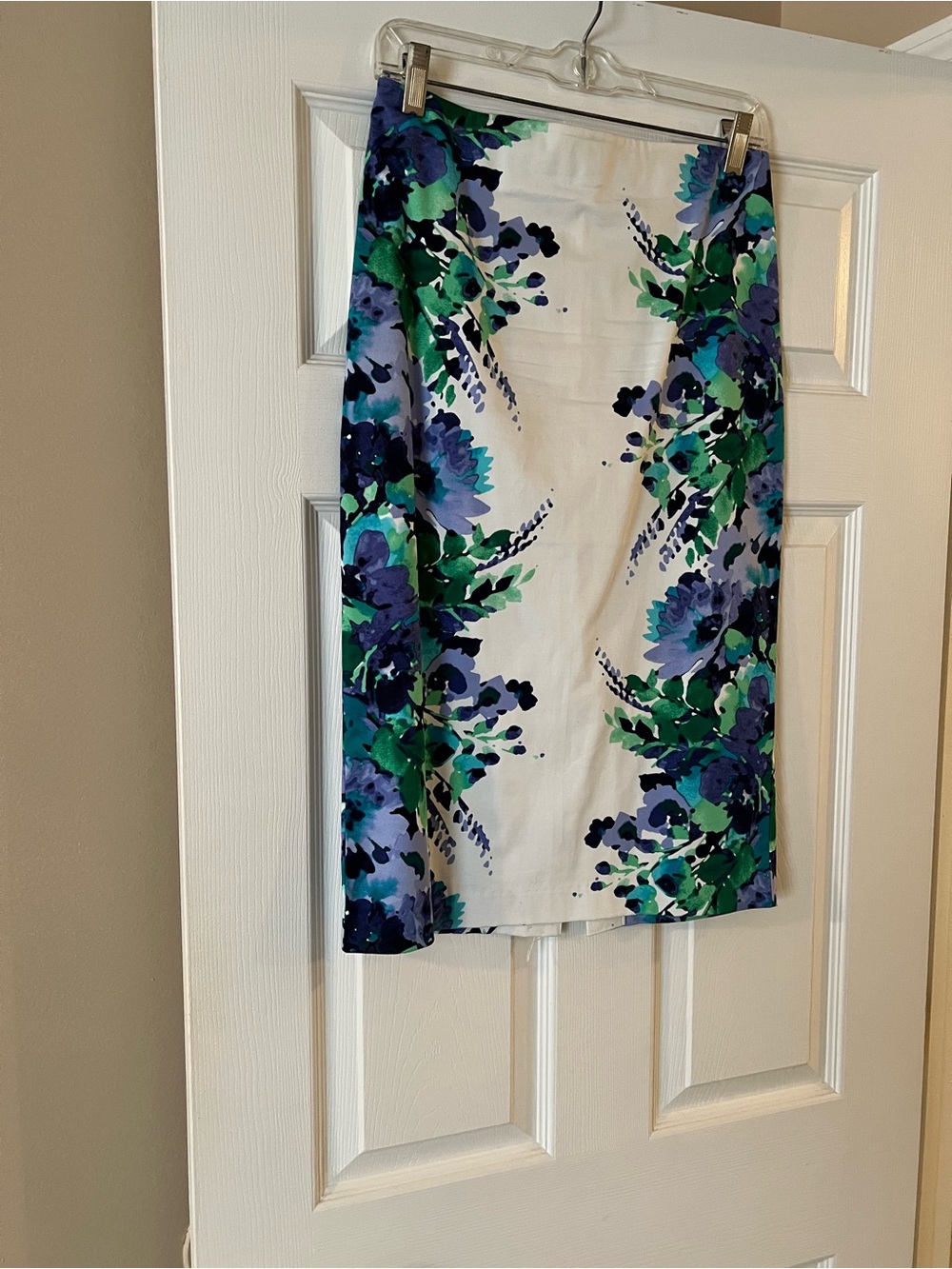 New York & Company White Pencil Skirt with Blue, Green & Purple Floral Print